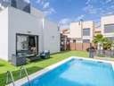 Villa en venta en Torrevieja