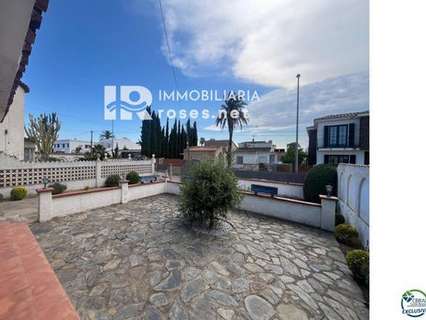 Villa en venta en Roses