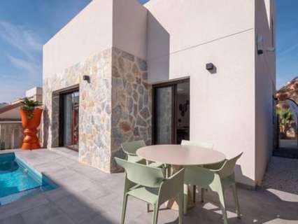 Villa en venta en Orihuela