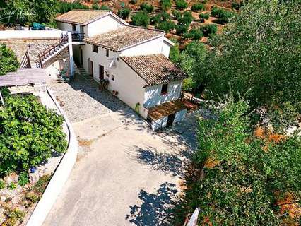 Cortijo en venta en Montefrío