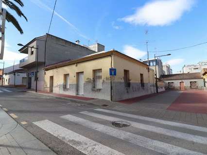 Villa en venta en Algorfa