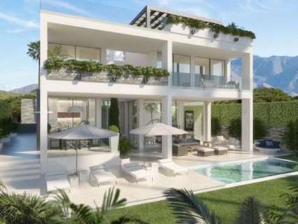 Villa en venta en Estepona