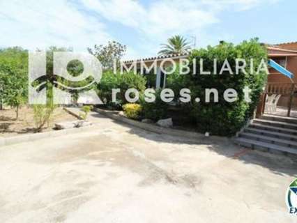 Villa en venta en Roses