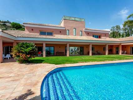 Villa en venta en Benalmádena