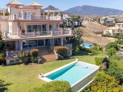 Villa en venta en Benahavís