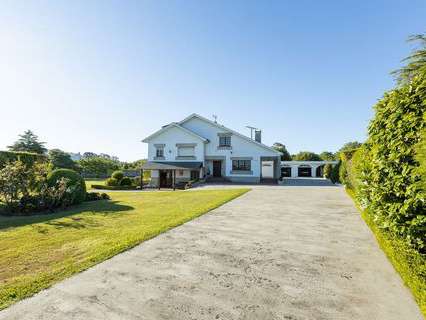 Casa en venta en Oleiros