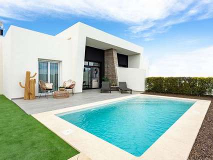 Villa en venta en Algorfa