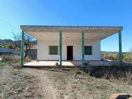 Villa en venta en Hondón de los Frailes