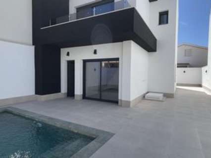 Villa en venta en Almoradí