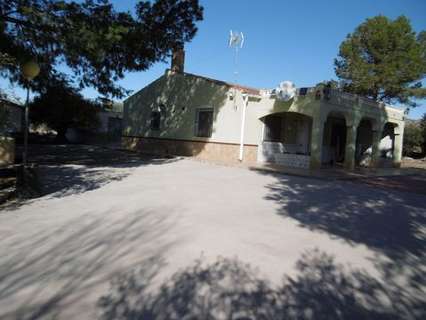 Villa en venta en Yecla