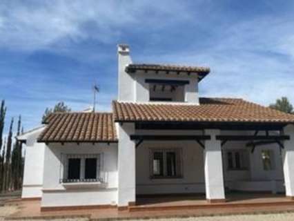 Villa en venta en Almedinilla