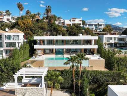 Villa en venta en Benahavís