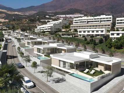 Villa en venta en Estepona