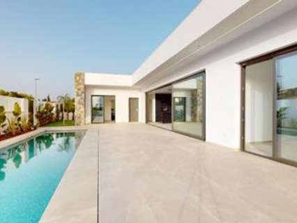 Villa en venta en Los Alcázares