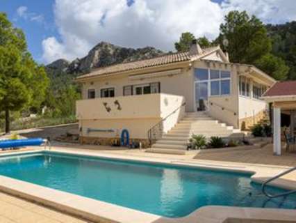 Villa en venta en Amoeiro