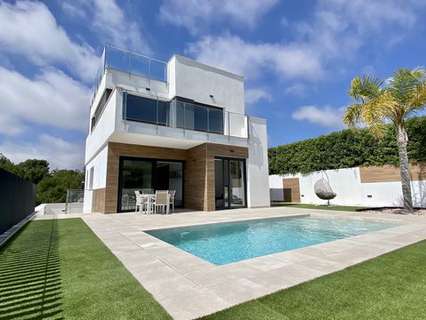 Villa en venta en La Nucía