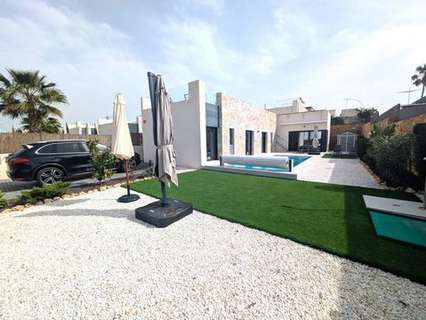 Villa en venta en Algorfa