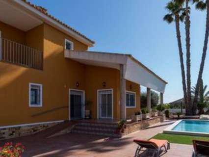 Casa en venta en Orihuela