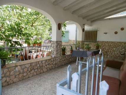 Villa en venta en Yecla