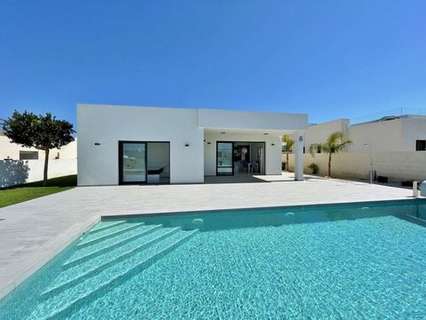 Villa en venta en Rojales