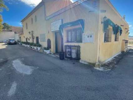 Casa en venta en El Pinós/Pinoso