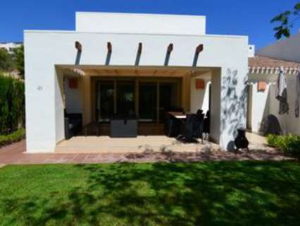 Villa en venta en Orihuela