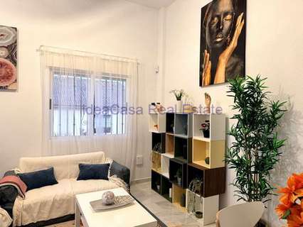 Villa en venta en Cúllar Vega