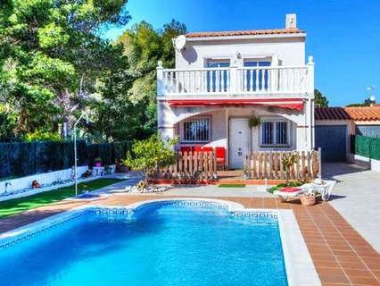 Villa en alquiler de temporada en Mont-Roig del Camp