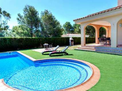 Villa en alquiler de temporada en Mont-Roig del Camp