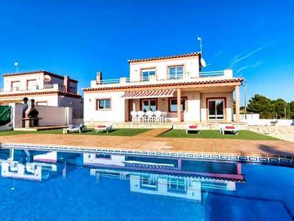 Villa en alquiler de temporada en Mont-Roig del Camp