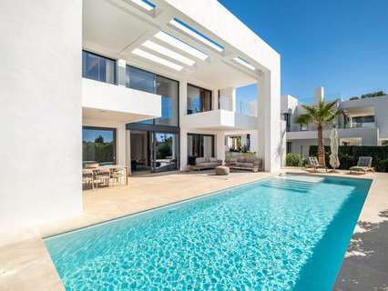 Villa en venta en Estepona