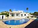 Villa en venta en Teulada zona Moraira