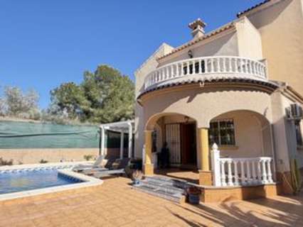 Villa en venta en Orihuela zona Orihuela-Costa