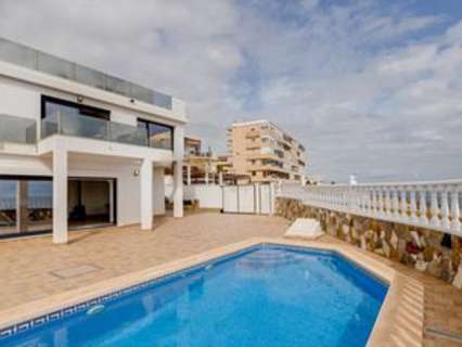 Villa en venta en Torrevieja
