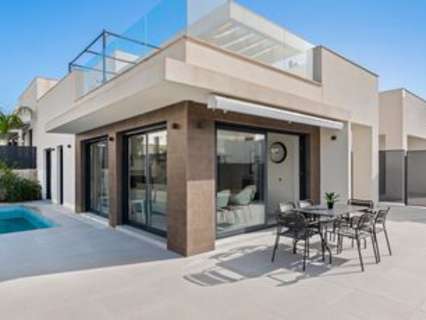 Villa en venta en Guardamar del Segura