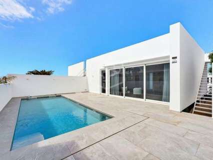 Villa en venta en Arona