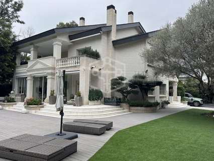 Villa en venta en Castelldefels