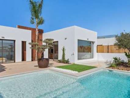 Villa en venta en Los Alcázares