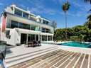 Villa en venta en Castelldefels