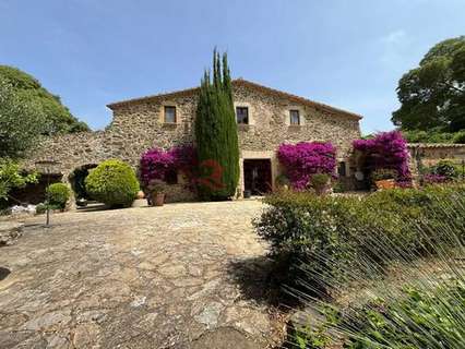 Villa en venta en Vall-Llobrega