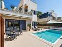 Villa en venta en Pilar de la Horadada