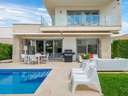 Villa en venta en Jacarilla