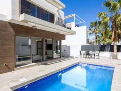 Villa en venta en Orihuela