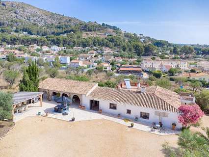 Villa en venta en Alcalalí
