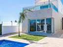 Villa en venta en Los Alcázares
