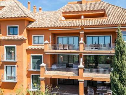 Apartamento en venta en Benahavís