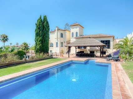 Villa en venta en Estepona