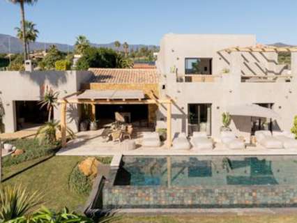 Villa en venta en Estepona