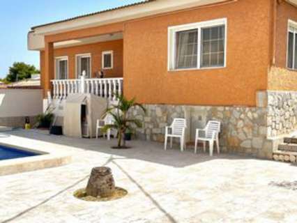 Villa en venta en Benijófar
