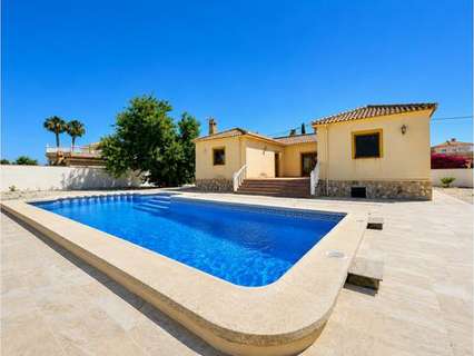 Villa en venta en Catral